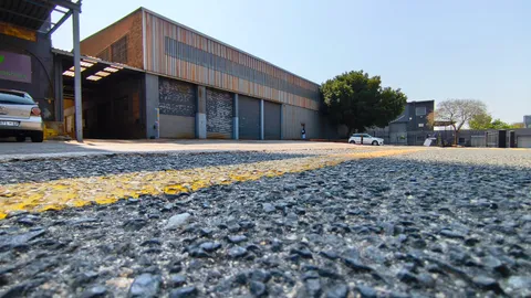 Ben 13 & 14 - 72, 84  Main Reef Road, Denver